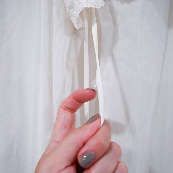 Victoria Secret M/L Vintage Ivory Fully Length Sheer Robe with Lace Detailing - Picture 2 of 10